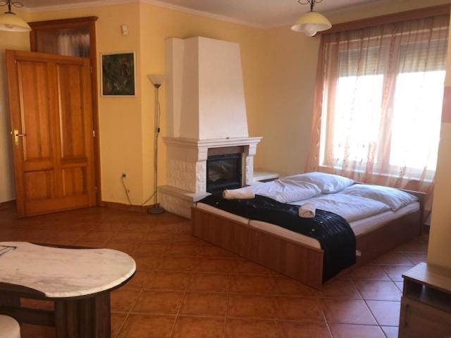Villamerica Miskolc Luaran gambar