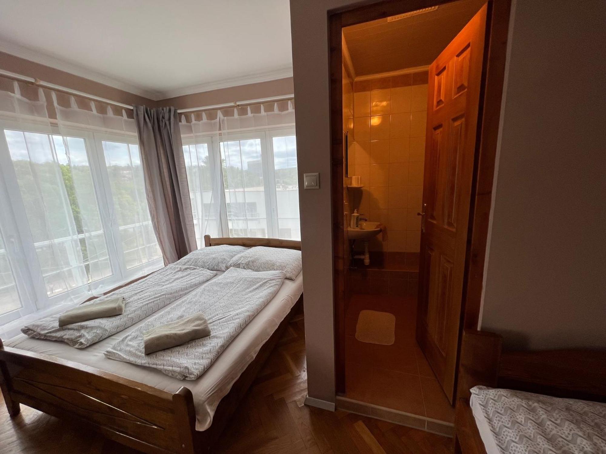 Villamerica Miskolc Bilik gambar