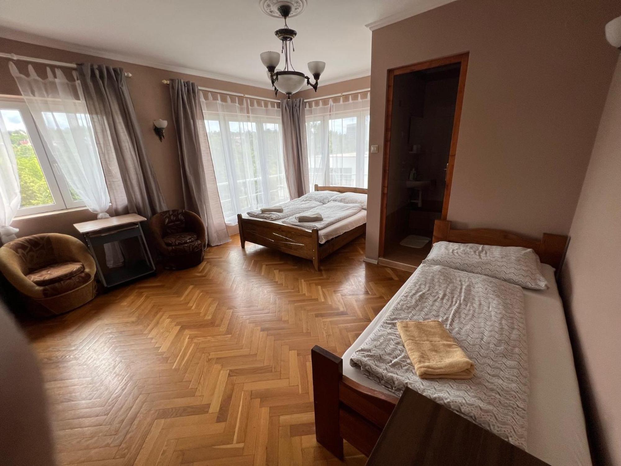Villamerica Miskolc Bilik gambar