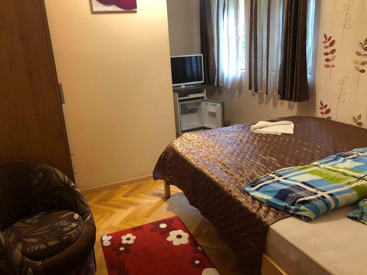 Villamerica Miskolc Luaran gambar